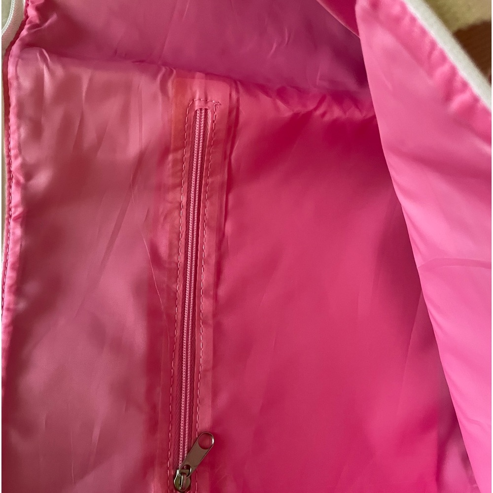 NWOT Victoria’s Secret Canvas Zipper Duffel Bag Pink/Cream Stripes - Picture 12 of 13